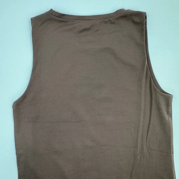 Babaton Contour Crew Neck Sleeveless Bodysuit Dark Brown L Aritzia Coffee - Picture 6 of 7